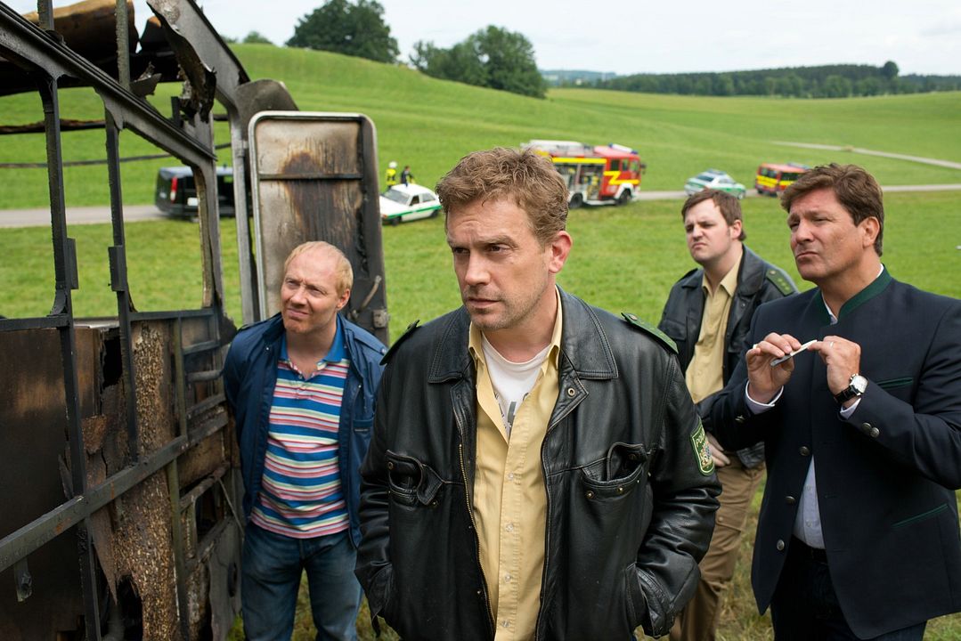 Fotoğraf Francis Fulton-Smith, Frederic Linkemann, Simon Schwarz