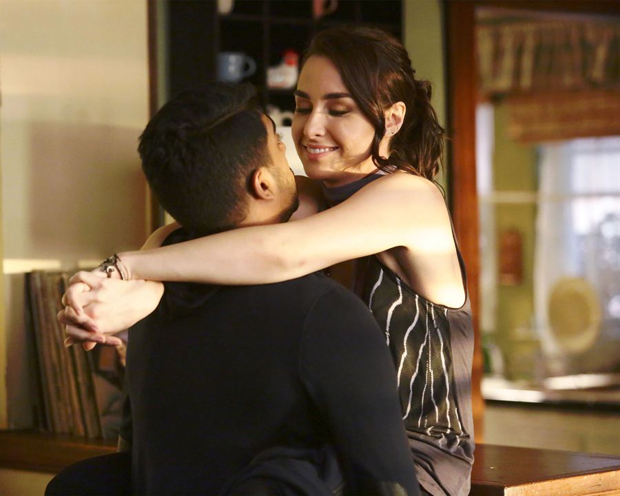 Stitchers : Fotoğraf Ritesh Rajan, Allison Scagliotti