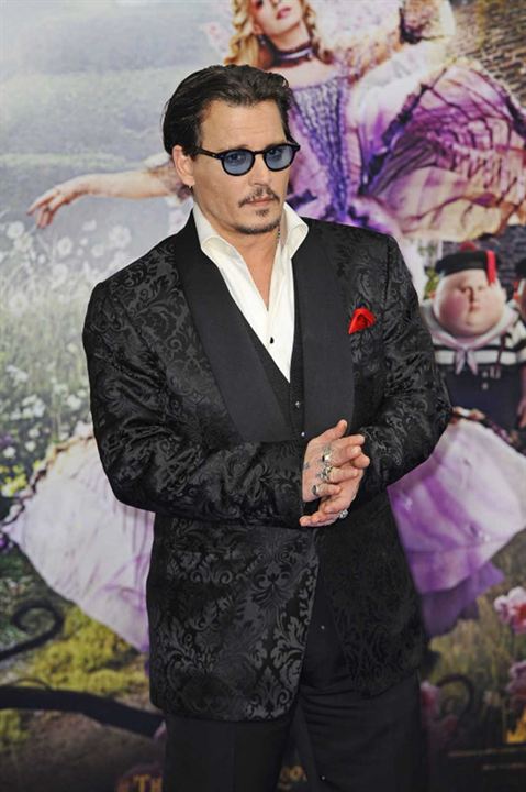 Alis Harikalar Diyarında 2 - Aynanın İçinden : Vignette (magazine) Johnny Depp