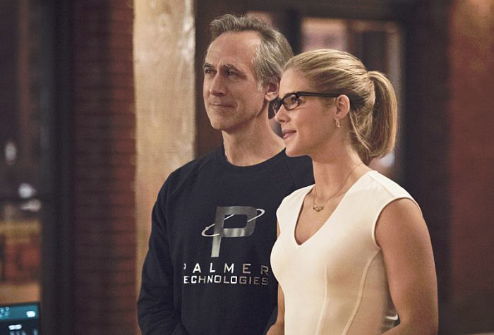 Fotoğraf Tom Amandes, Emily Bett Rickards