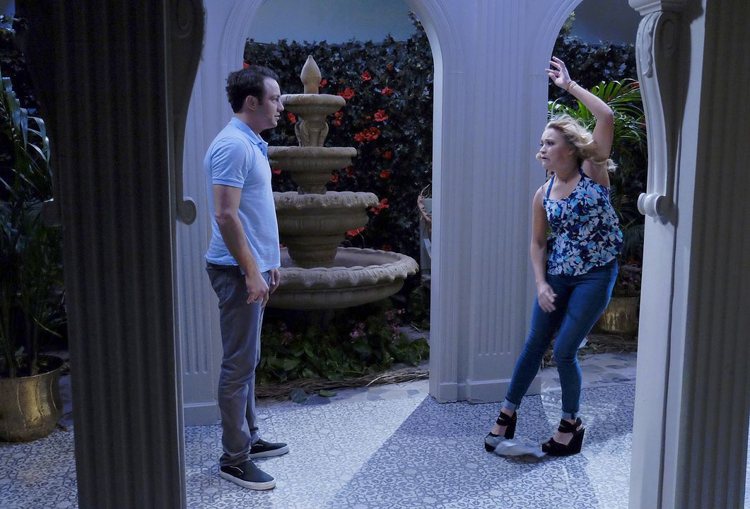 Young & Hungry : Fotoğraf Jonathan Sadowski, Emily Osment