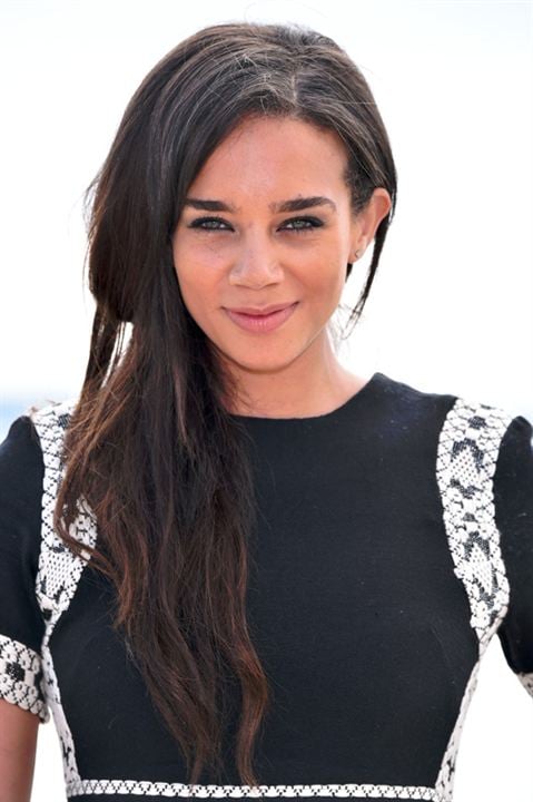 Afiş Hannah John-Kamen