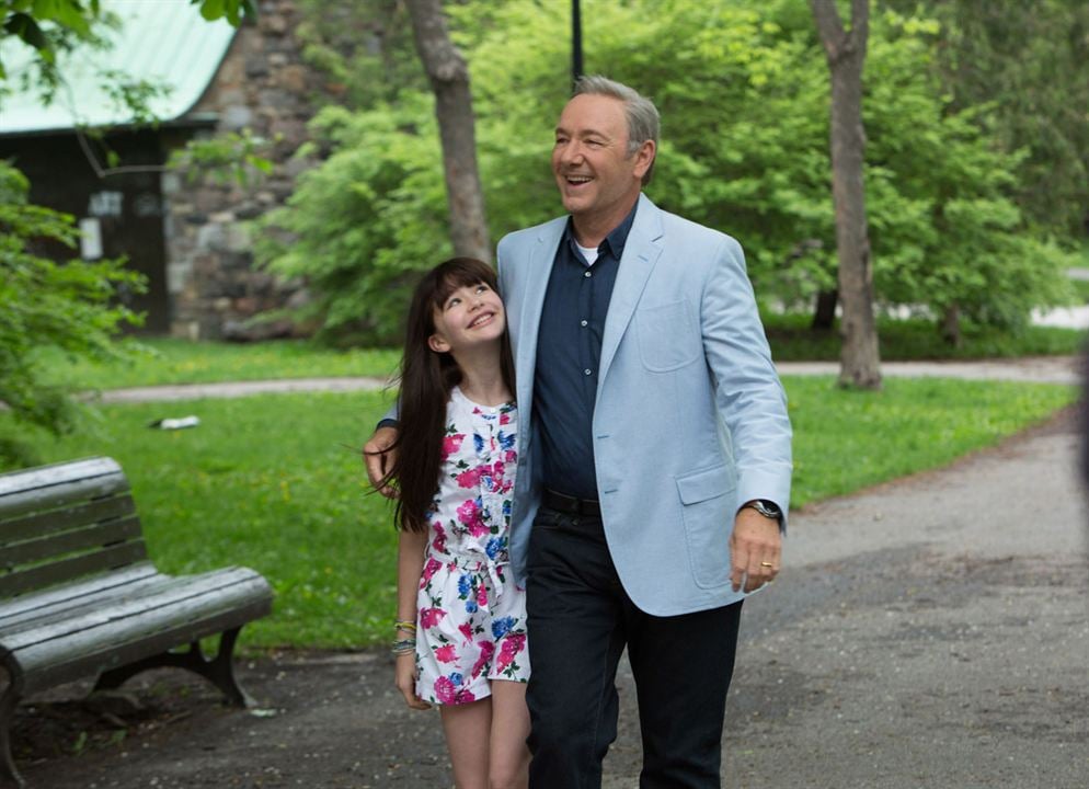 Dokuz Canlı Bay Tüylü : Fotoğraf Kevin Spacey, Malina Weissman