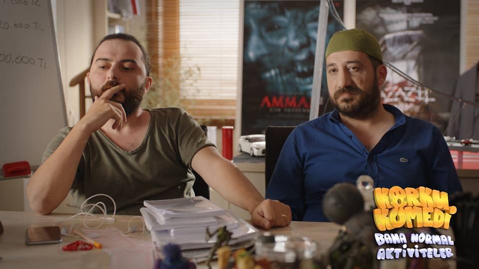 Korku Komedi: Bana Normal Aktiviteler : Vignette (magazine)