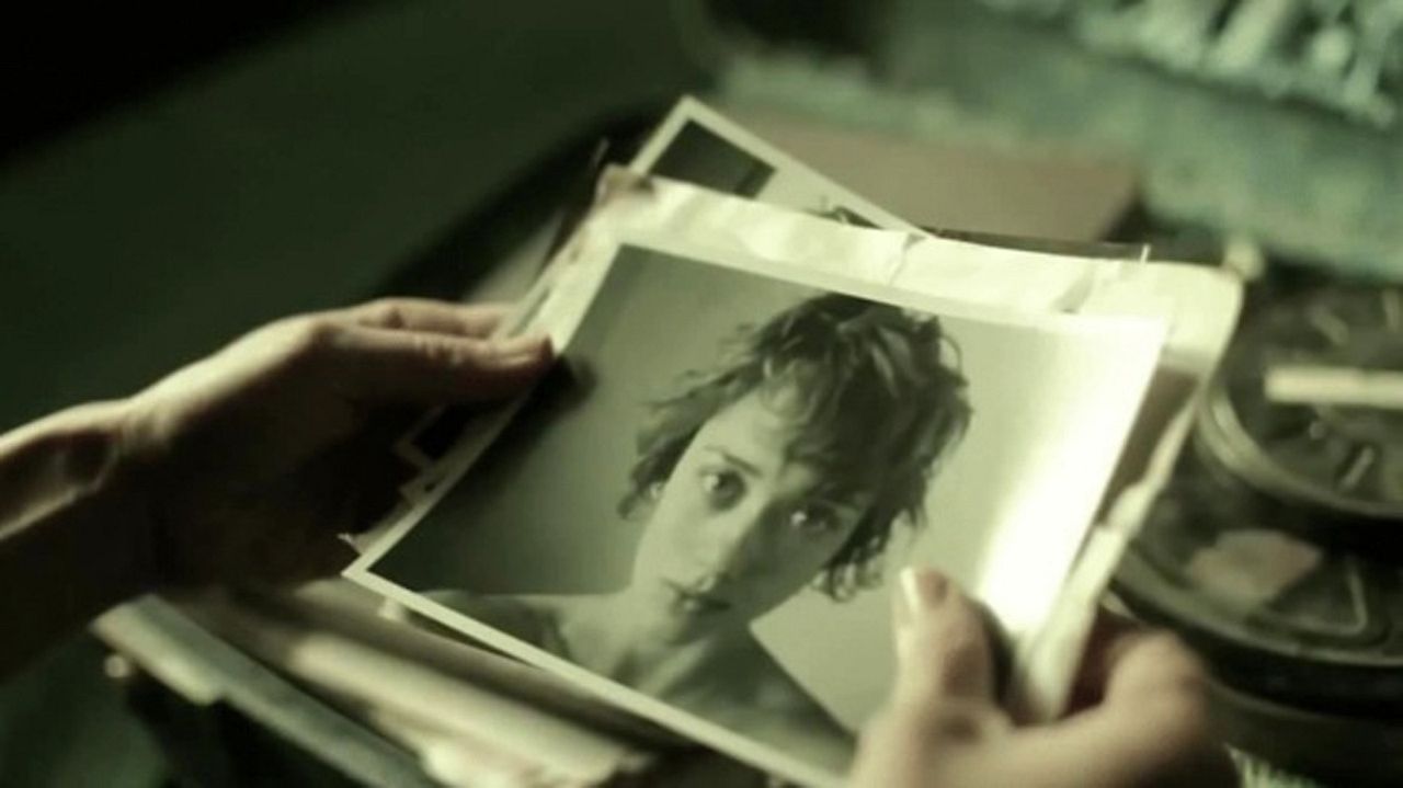 The Teller and the Truth : Fotoğraf