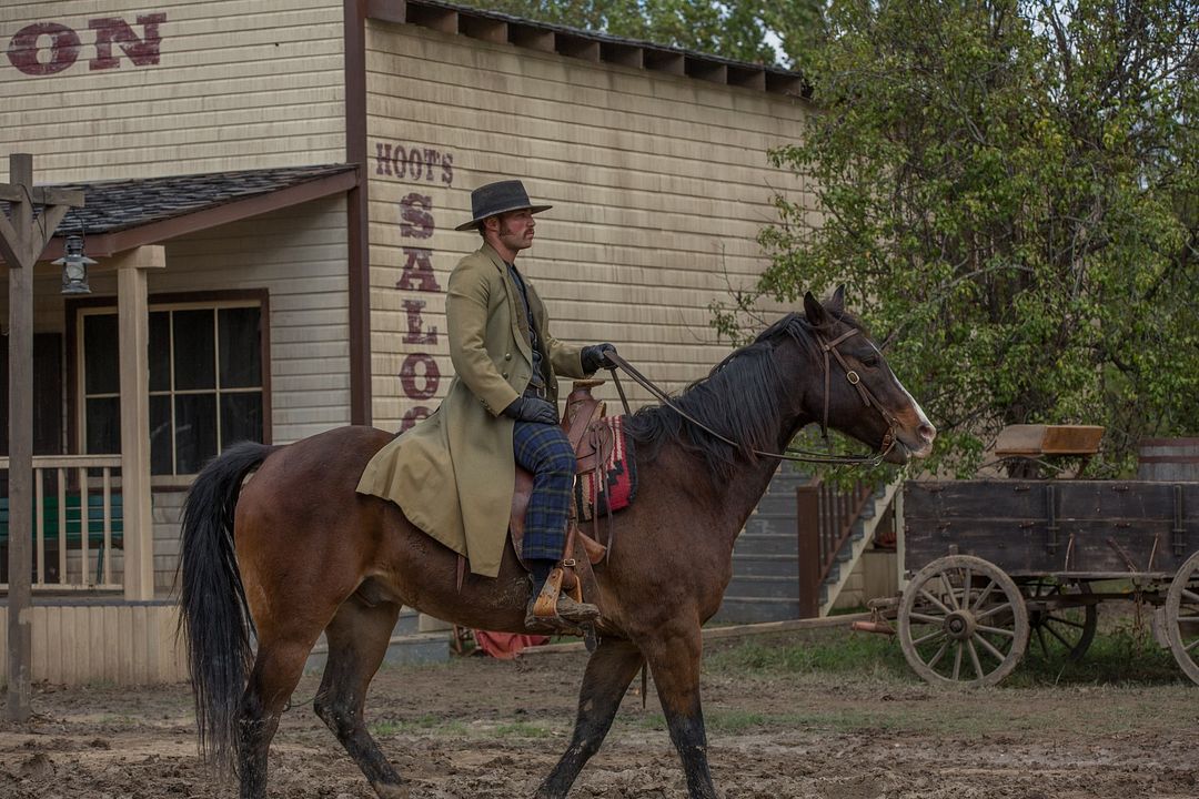 The Duel : Fotoğraf Emory Cohen