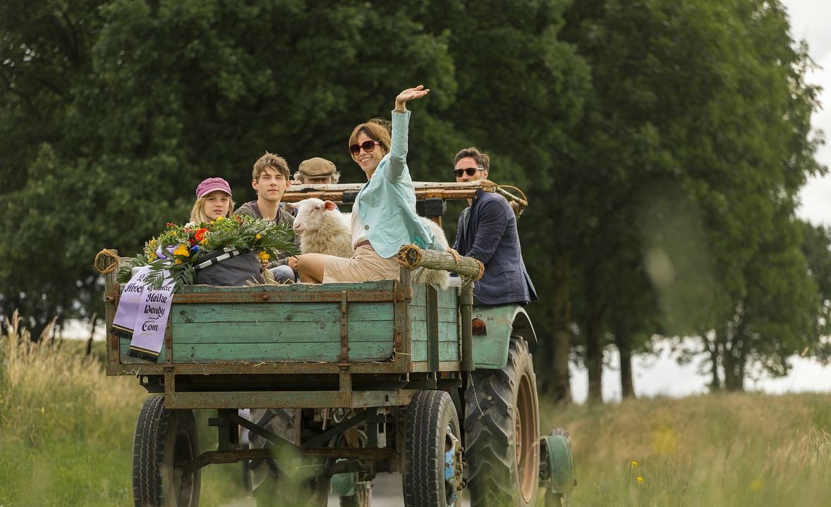 Fotoğraf Benjamin Sadler, Jule Hermann, Jasmin Gerat