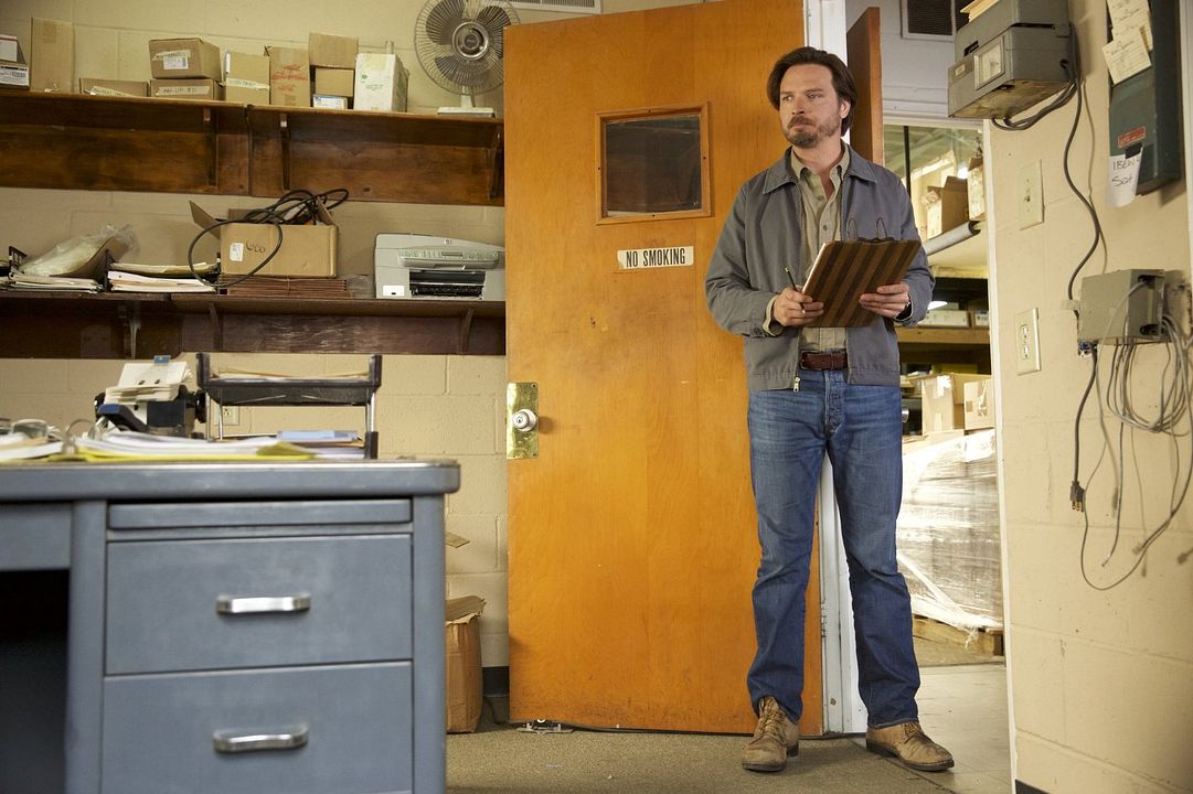 Rectify : Fotoğraf Aden Young