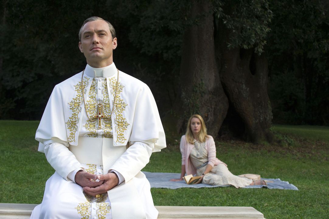 The Young Pope : Fotoğraf Ludivine Sagnier, Jude Law