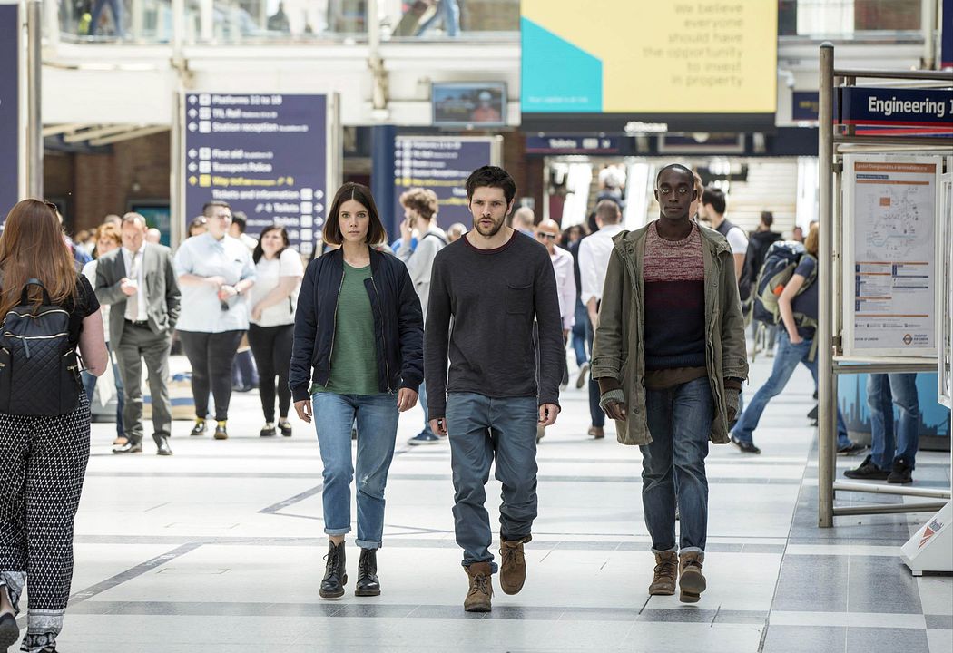 Fotoğraf Ivanno Jeremiah, Colin Morgan (II), Sonya Cassidy