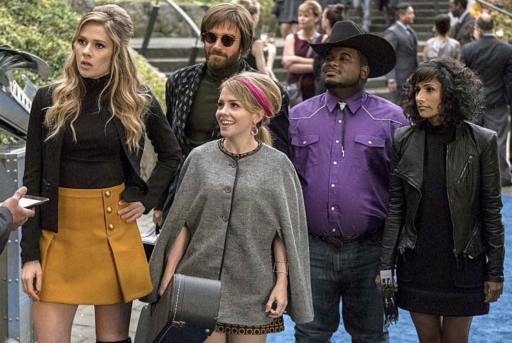 Fotoğraf Tori Anderson, Joshua Sasse, Sarayu Blue, Kelly Stables