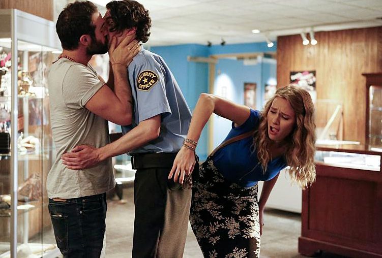 Fotoğraf Tori Anderson, Joshua Sasse