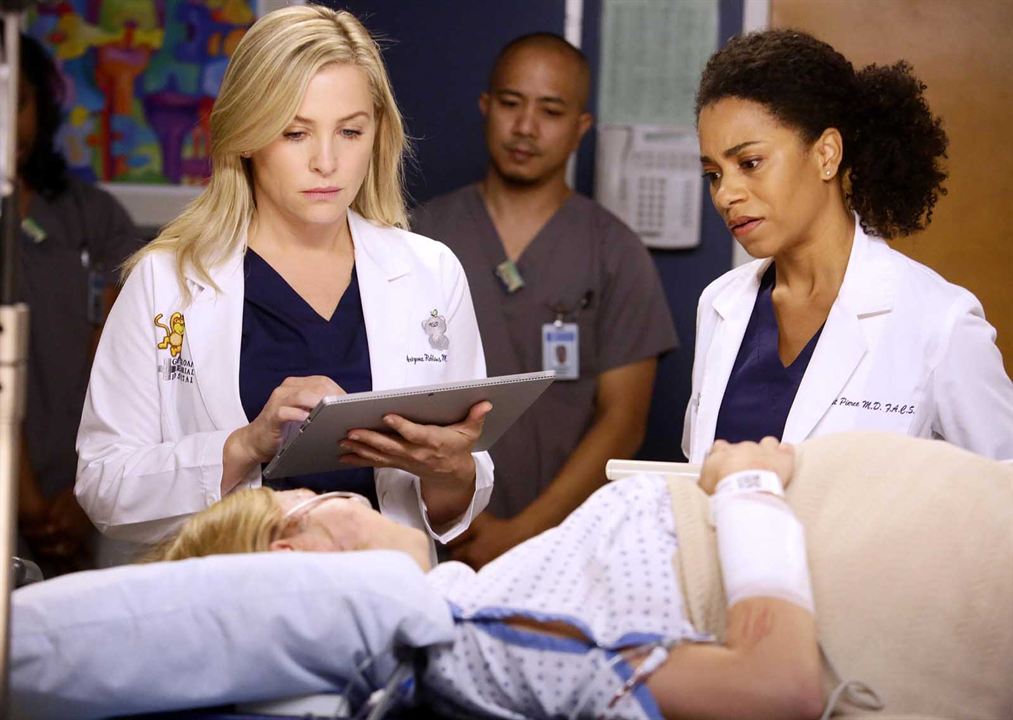 Fotoğraf Jessica Capshaw, Kelly McCreary