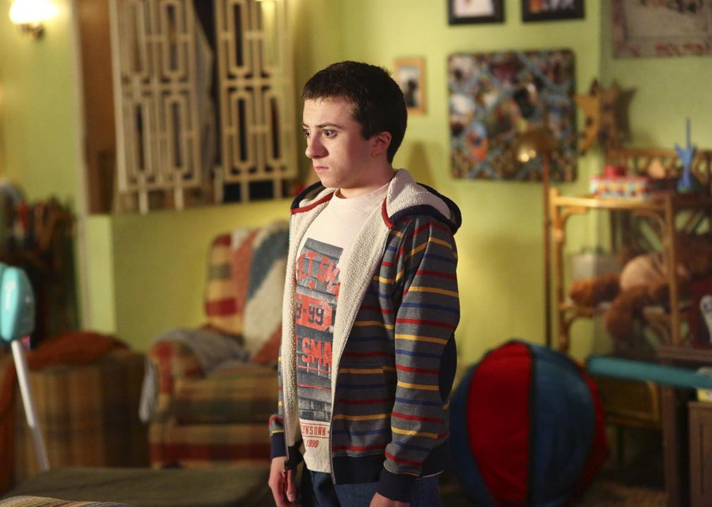 Fotoğraf Atticus Shaffer