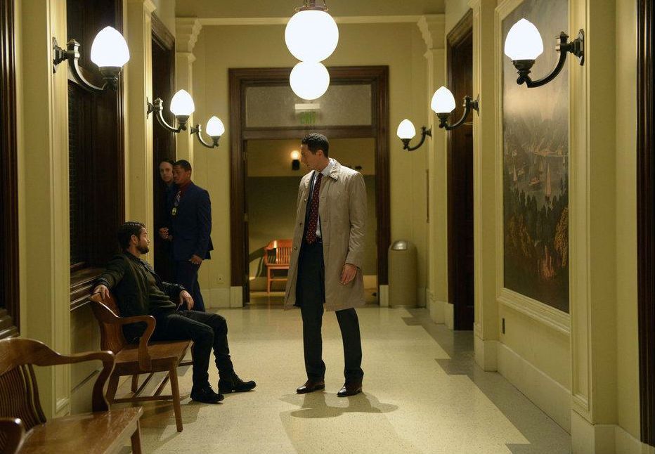 Fotoğraf Damien Puckler, Sasha Roiz