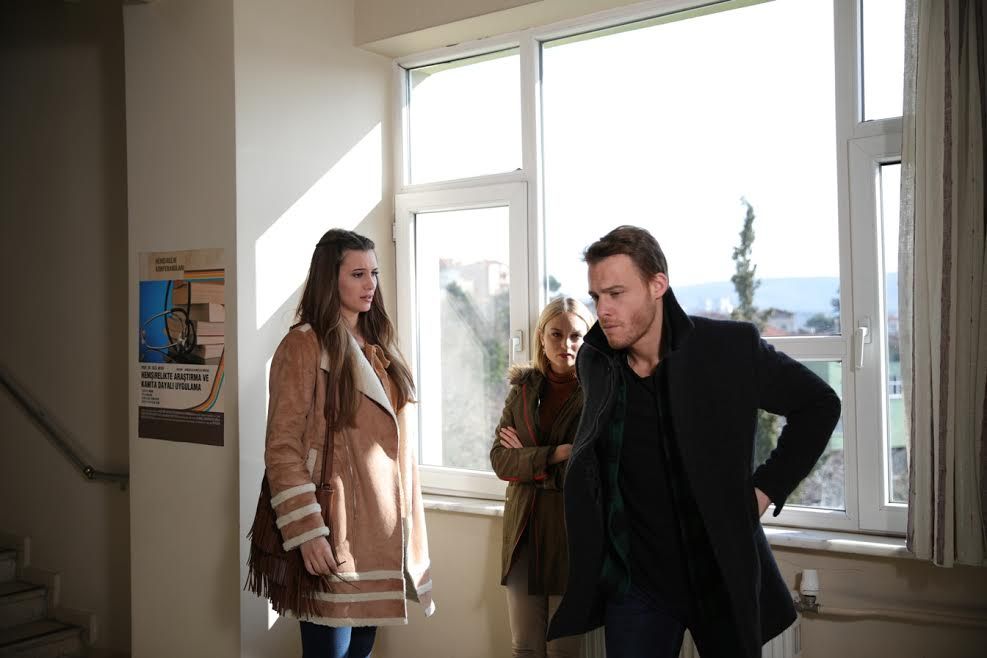 Bu Şehir Arkandan Gelecek : Fotoğraf