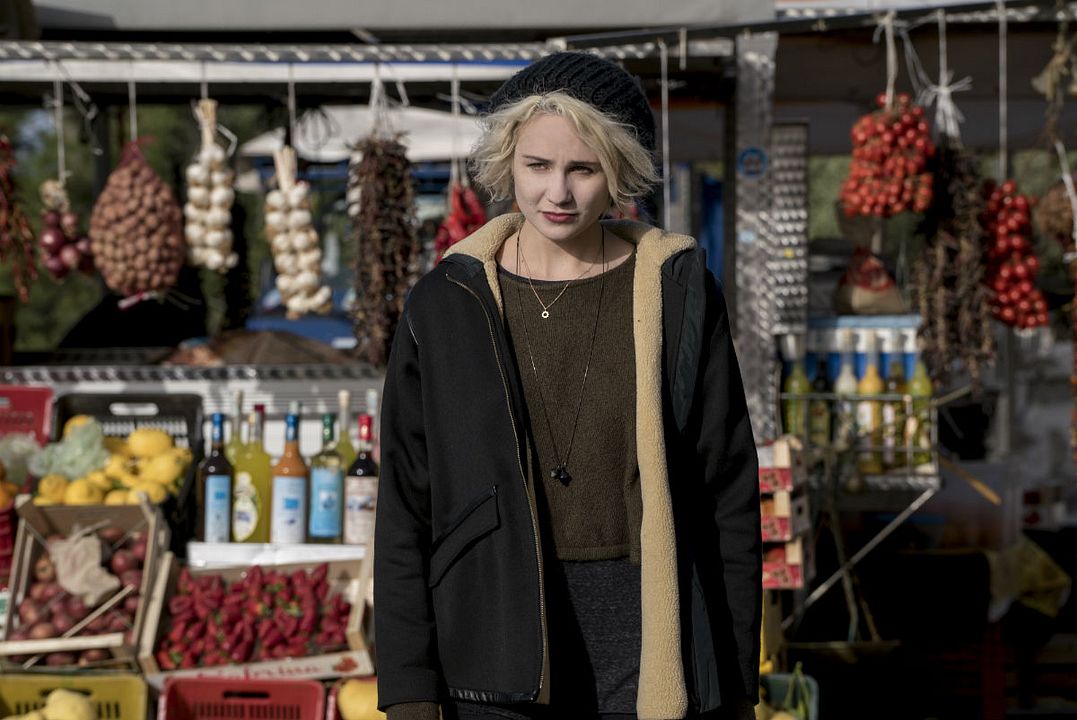 Sense8 : Fotoğraf Tuppence Middleton