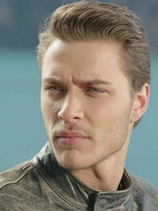 Afiş Burak Çelik