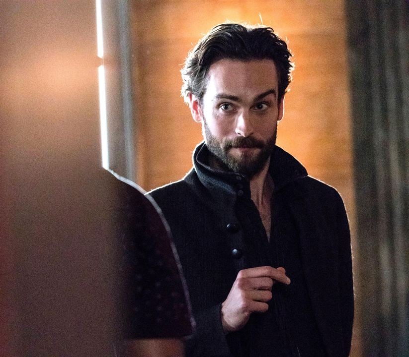 Fotoğraf Tom Mison