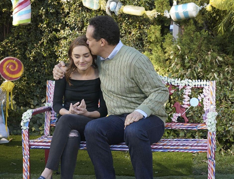 Fotoğraf Meg Donnelly, Diedrich Bader