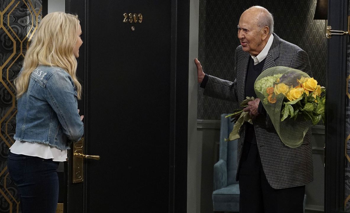 Young & Hungry : Fotoğraf Emily Osment, Carl Reiner