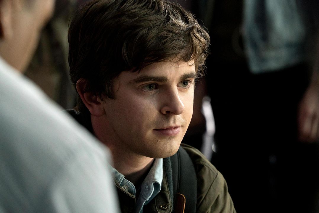 Fotoğraf Freddie Highmore