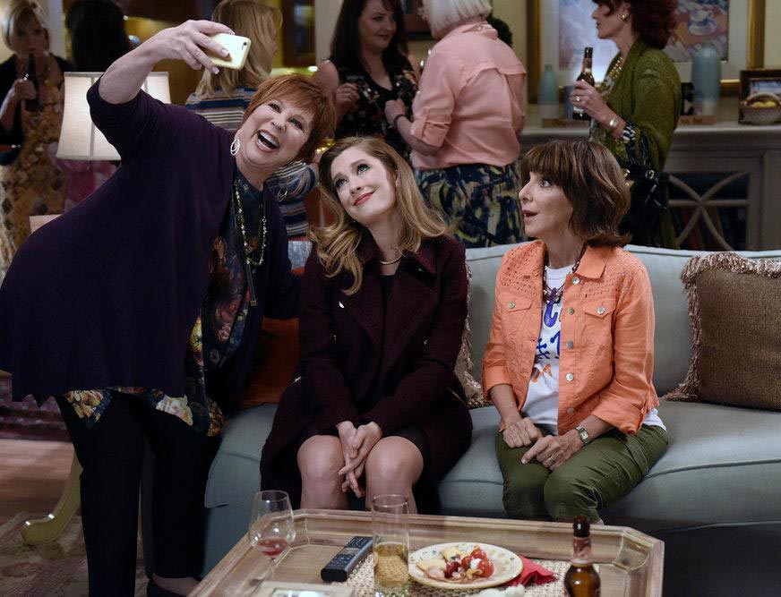 Fotoğraf Vicki Lawrence, Andrea Martin, Briga Heelan