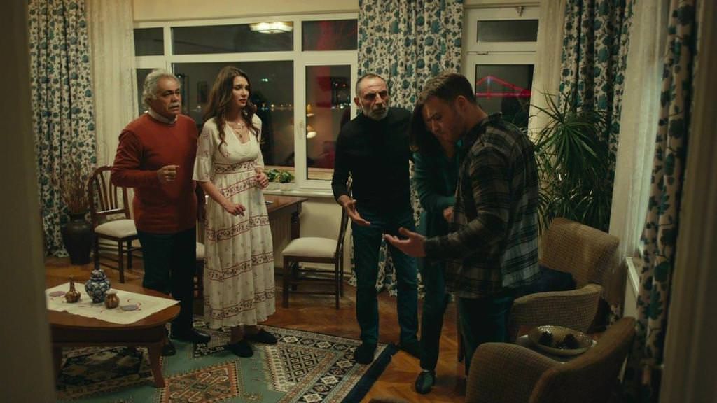 Bu Şehir Arkandan Gelecek : Fotoğraf