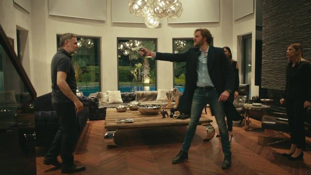 Bu Şehir Arkandan Gelecek : Fotoğraf