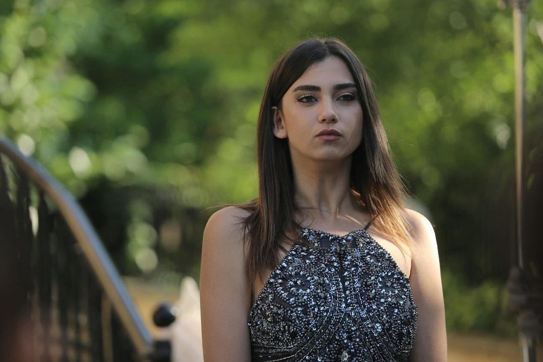 Kırgın Çiçekler : Fotoğraf