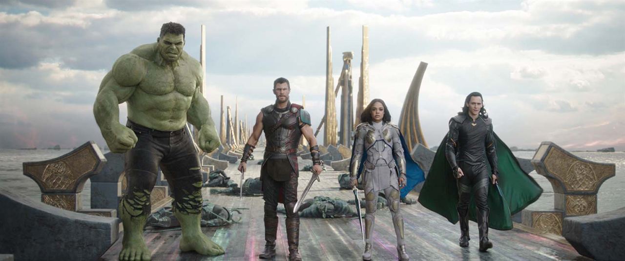 Thor: Ragnarok : Fotoğraf Tessa Thompson, Chris Hemsworth, Tom Hiddleston