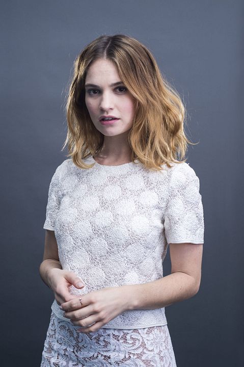 Afiş Lily James