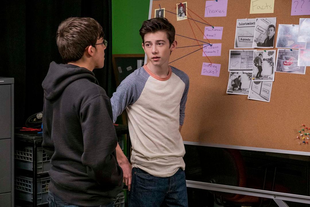 American Vandal : Fotoğraf Griffin Gluck, Tyler Alvarez