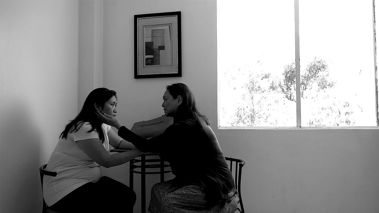 Ang Babaeng Humayo : Fotoğraf Charo Santos-Concio