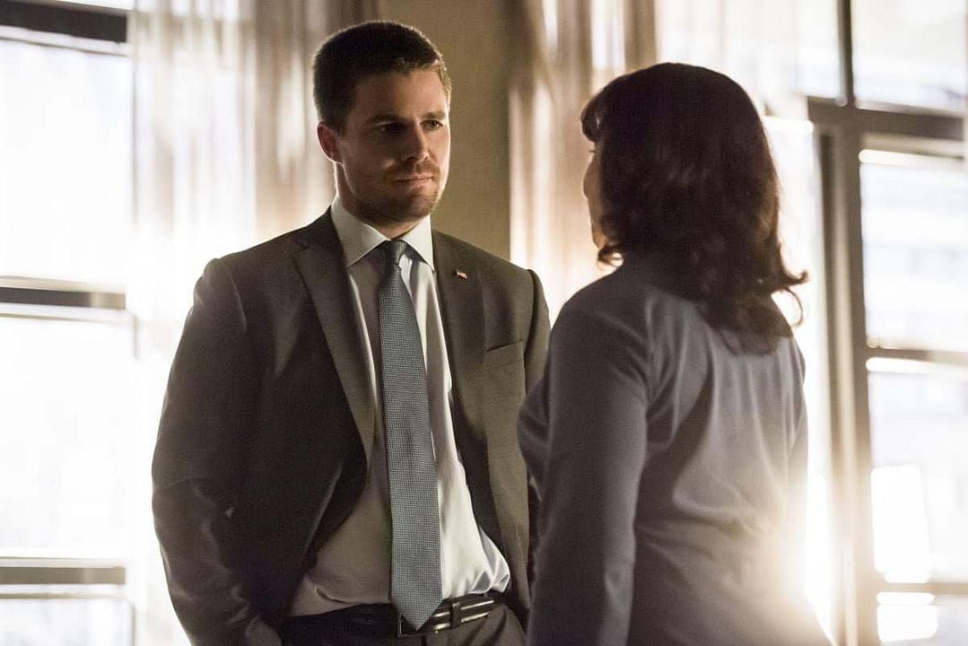 Arrow : Fotoğraf Stephen Amell