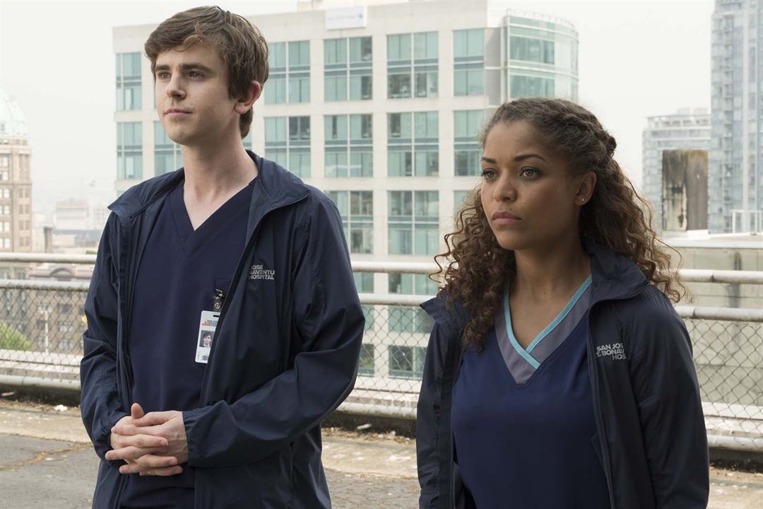 Fotoğraf Freddie Highmore, Antonia Thomas