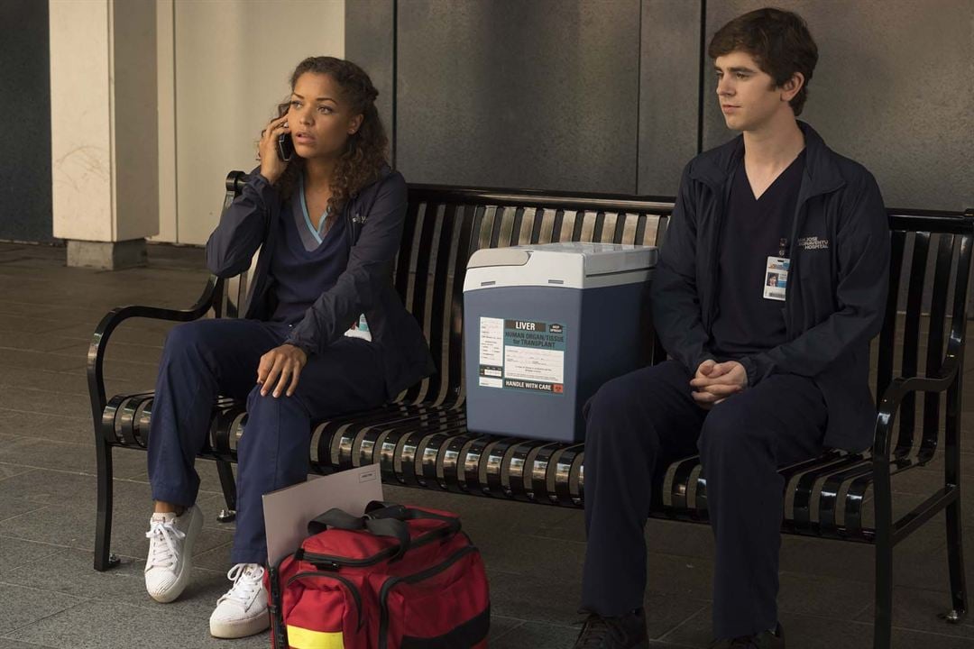 Fotoğraf Freddie Highmore, Antonia Thomas