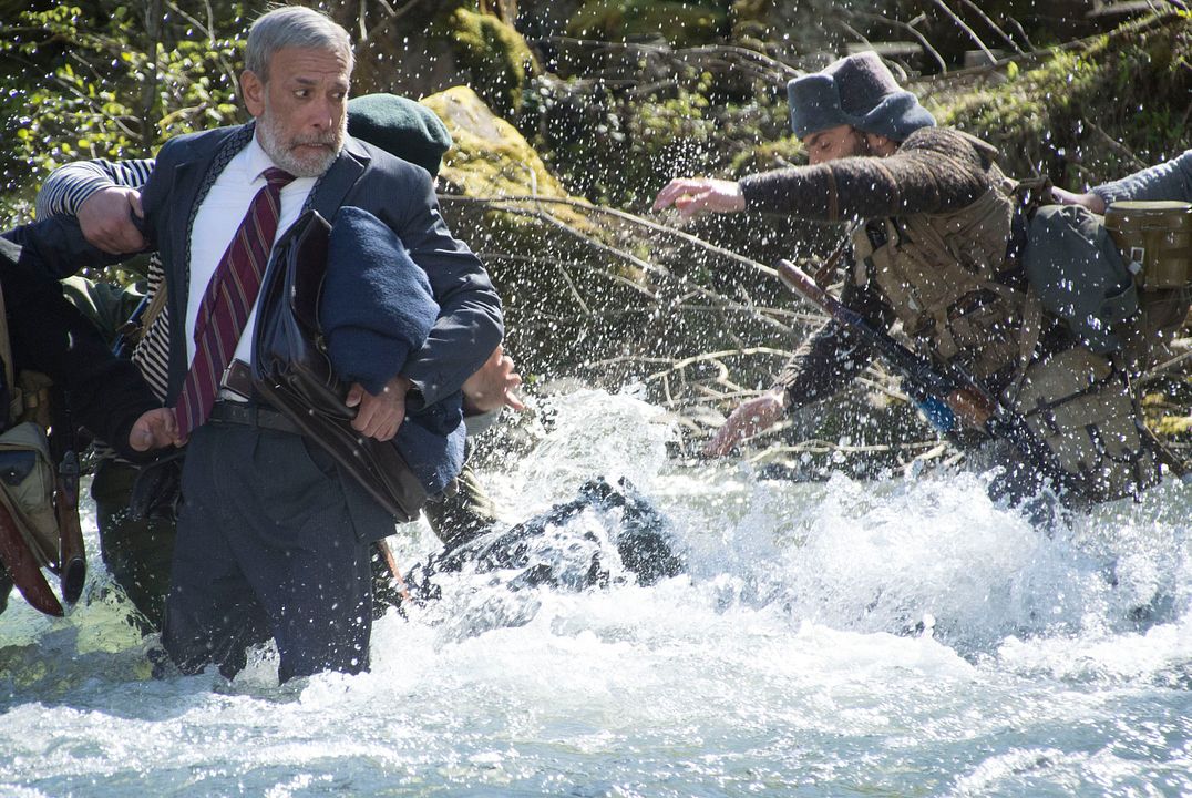 Khibula : Fotoğraf Kishvard Manvelishvili, Hossein Mahjub