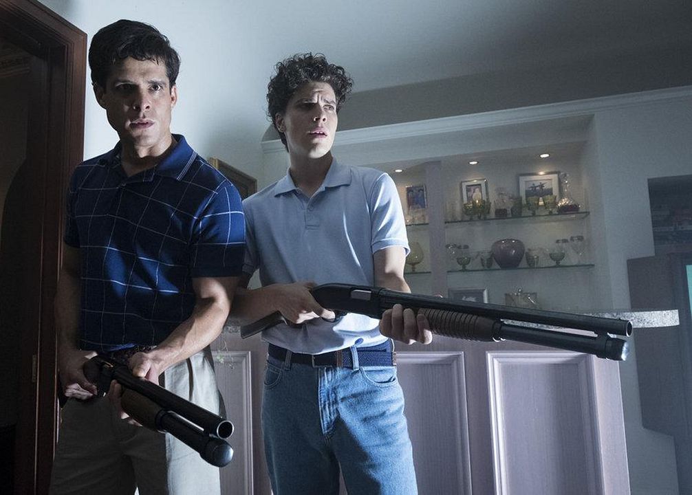 Fotoğraf Gus Halper, Miles Gaston Villanueva