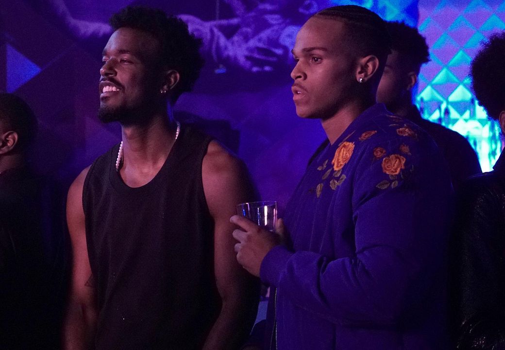 Star : Fotoğraf Luke James, Terayle Hill