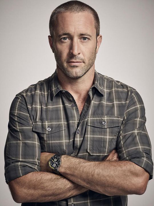 Fotoğraf Alex O'Loughlin
