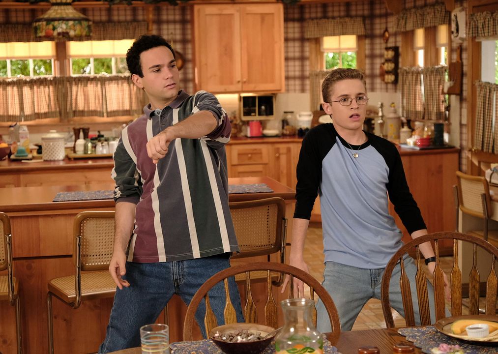 The Goldbergs : Fotoğraf Troy Gentile, Sean Giambrone