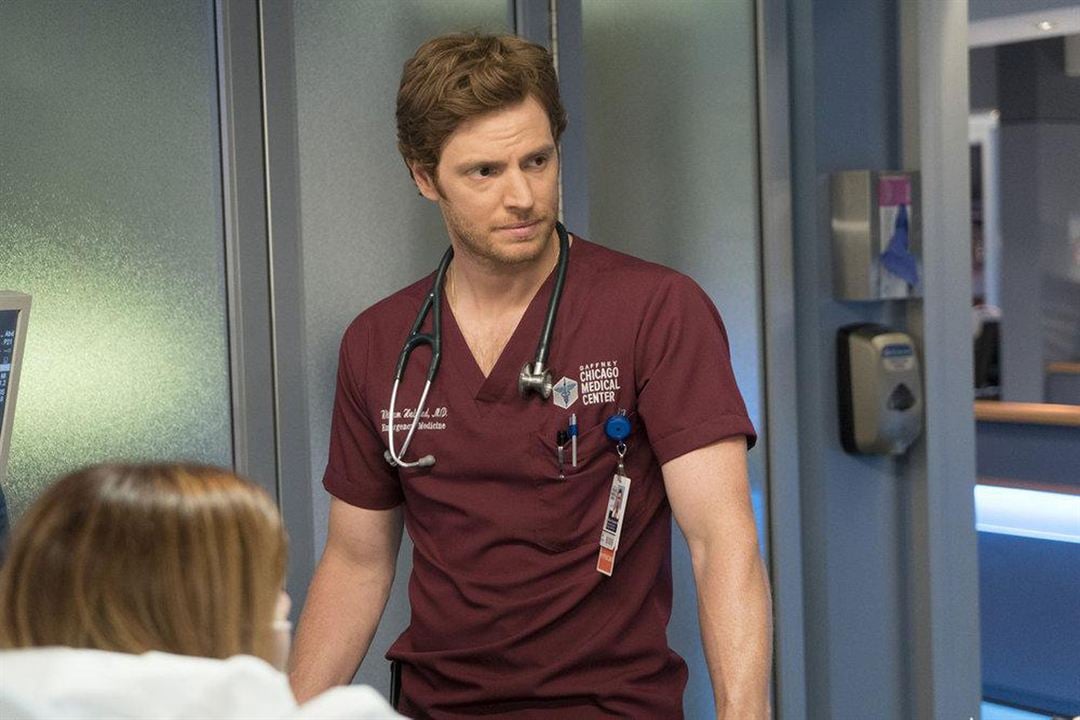 Chicago Med : Fotoğraf Nick Gehlfuss