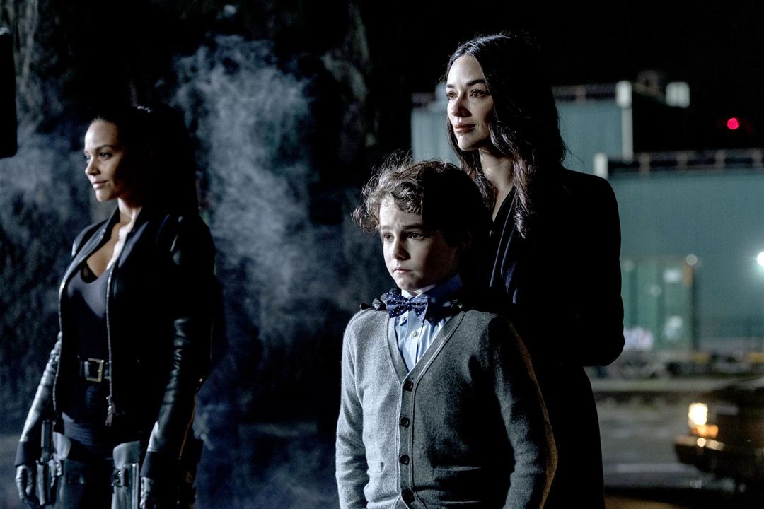 Gotham (2014) : Fotoğraf Jessica Lucas, Crystal Reed, Christopher Convery
