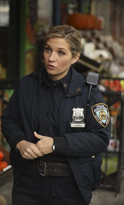 Blue Bloods : Fotoğraf Vanessa Ray