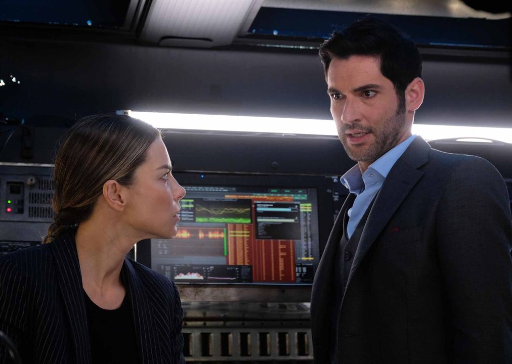 Fotoğraf Tom Ellis, Lauren German