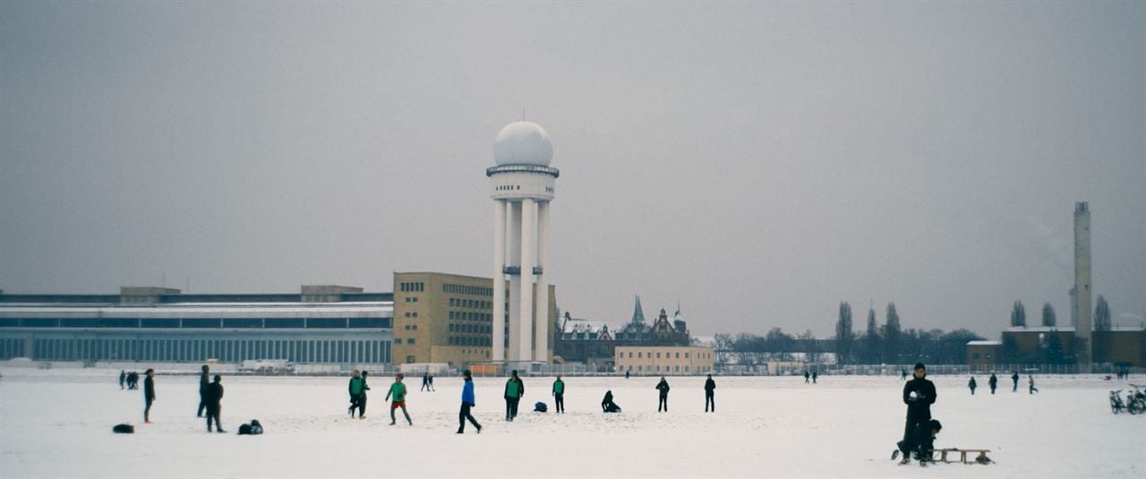 Zentralflughafen THF : Fotoğraf