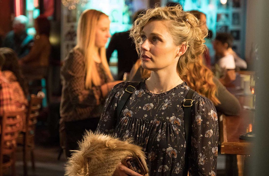 Fotoğraf Clare Bowen