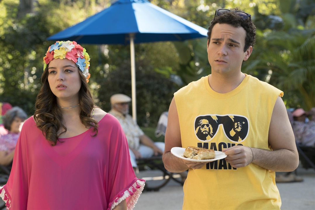 The Goldbergs : Fotoğraf Hayley Orrantia, Troy Gentile