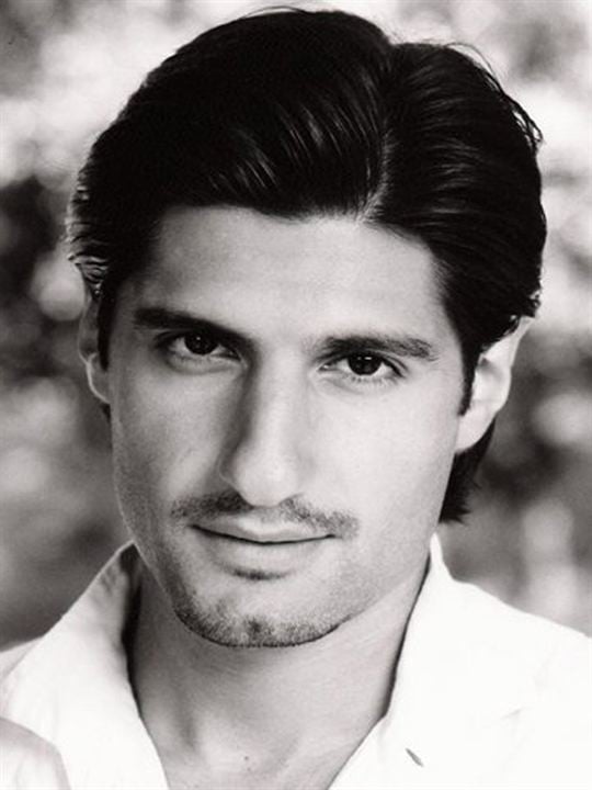 Afiş Kayvan Novak